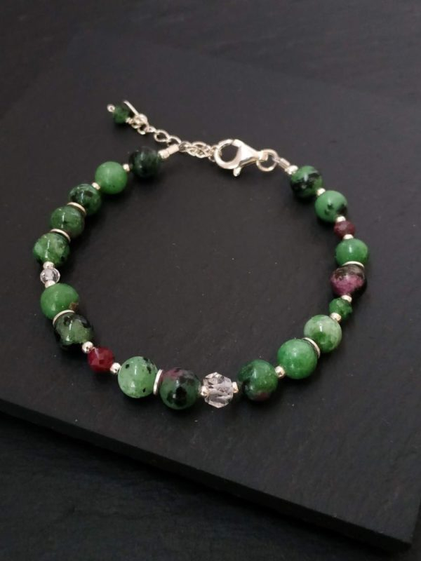 Bracelet Zoïsite à rubis