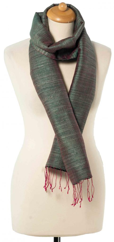 Foulard en soie Rosama