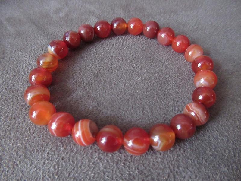 Bracelet en cornaline zonée 8mm