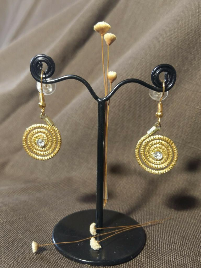 Boucles D'oreilles Longues En Capim Dourado - Triple Boucle Dorée - Artisanat Brésilien Naturel Et Léger