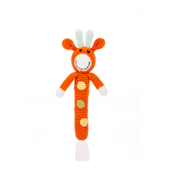 Girafe - Hochet en crochet de coton équitable Pebble forme baton