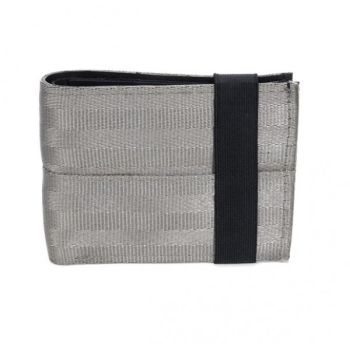 Portefeuille porte-cartes Aamir gris clair en ceintures de sécurité recyclée et chambre à air recyclée   