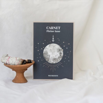 Carnet-pleine-lune-womoon-1-e1649926331306
