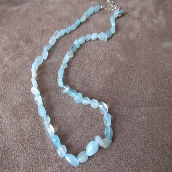 Collier en aigue marine "grains"