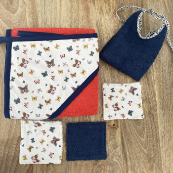 Kit de naissance (cape de bain / cotons lavables / bavoir) - Motif papillon