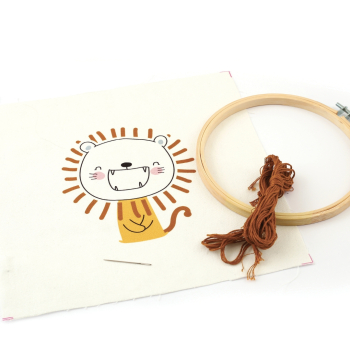 Kit broderie : Lion sauvage