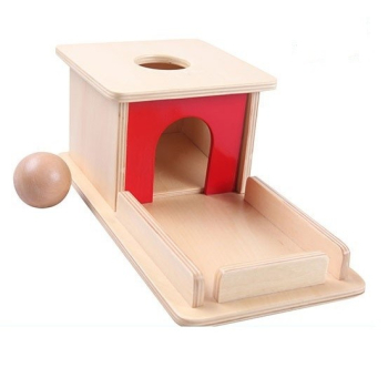permanence-de-l-objet-avec-plateau-balle-bois
