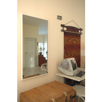 Miroir chauffant de 600 watts existe en miroir ou en grés émaillé (sans miroir)  chauffe 10 m2