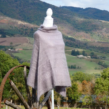 Poncho 60% Mohair 40% Soie couleur Taupe