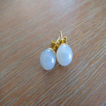 Puces d'oreilles en agate bleue