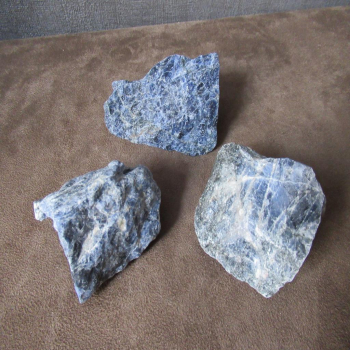 Sodalite brute 2