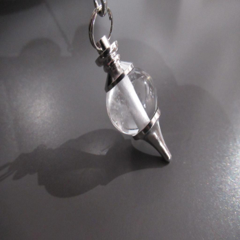Pendule Tera en cristal de roche