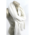 Étole, écharpe épaisse à larges chevrons blanc pure uni en cachemire naturel et éthique du Népal.
