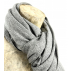 Étole, écharpe épaisse à larges chevrons gris en cachemire naturel et éthique du Népal.