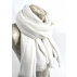Étole, écharpe épaisse à larges chevrons blanc pure uni en cachemire naturel et éthique du Népal.