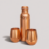 Ensemble en cuivre pur composé d’une bouteille Sequence martelée ± 950 ml et de 2 tasses bulbeuses (dans un luxueux coffret de rangement en velours)